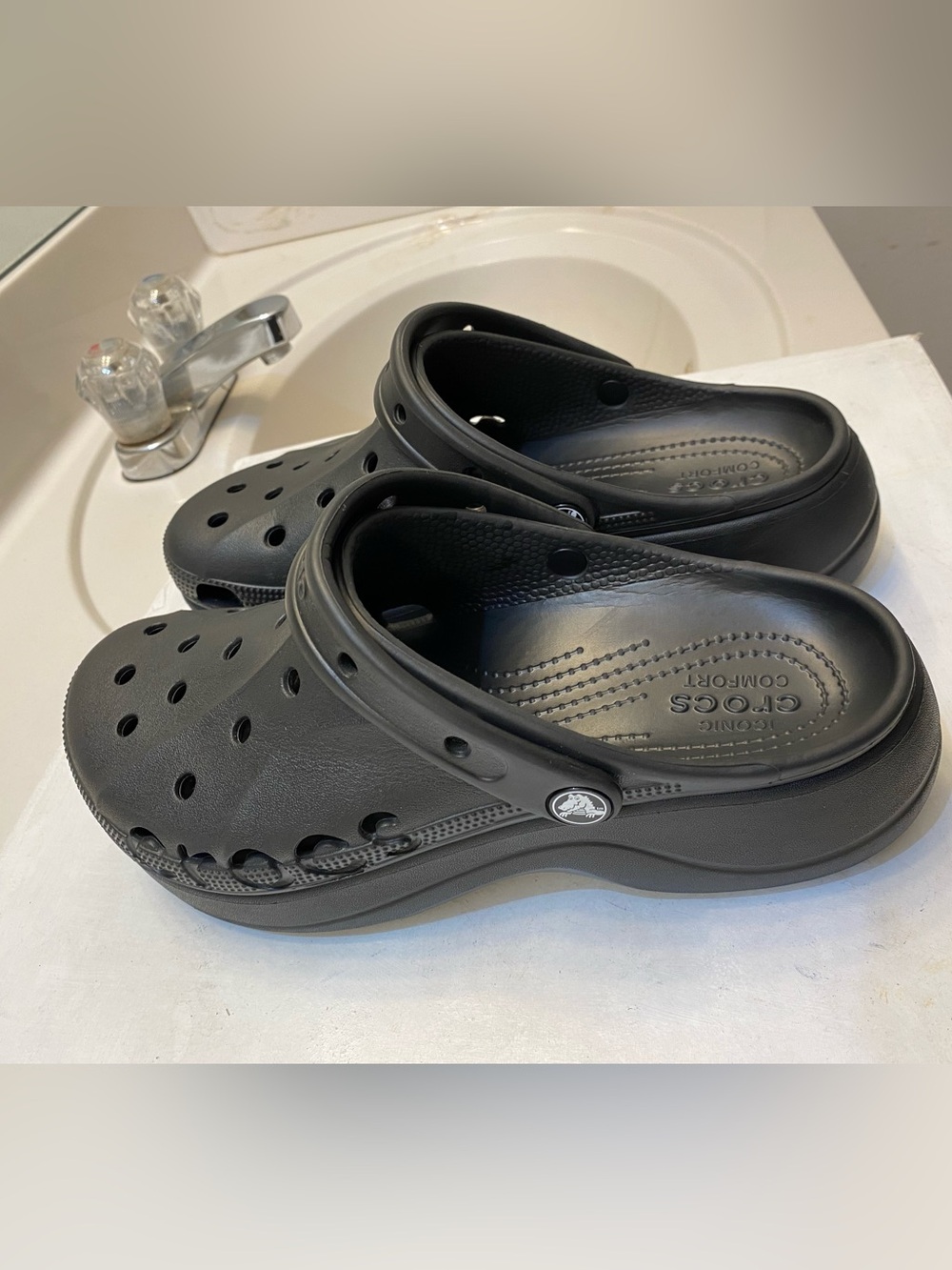 Crocs Baya Women Platform Sandals Size 10 NEW, Never Worn excellent condition - Picture 3 of 13